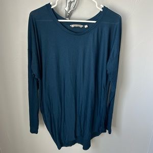 Athleta teal long sleeve loose fitting shirt size medium good condition